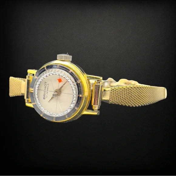 Vintage Brichot 17 Jewel Swiss Manuel Wind Watch & Gold Mesh Band